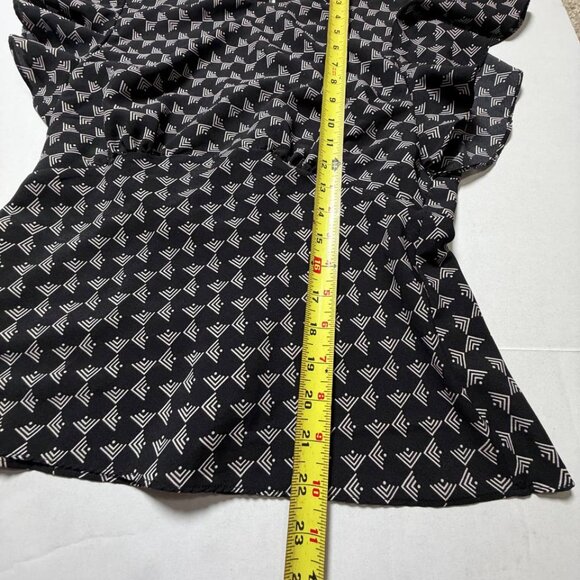 Joie Ansell Flutter Sleeve Geometric Print Blouse - Size S - Picture 5 of 6